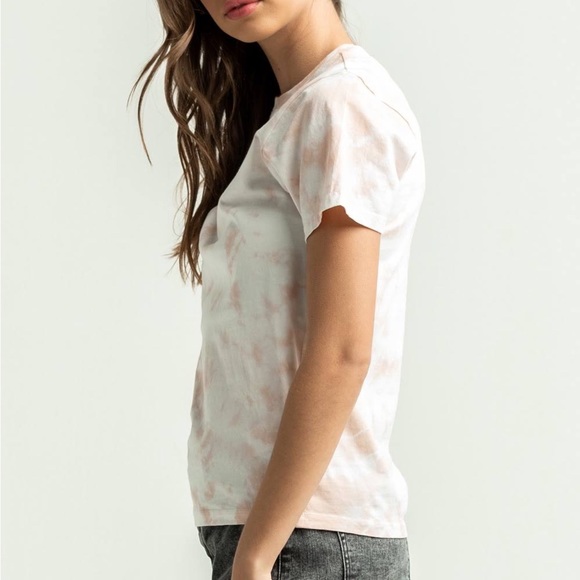 THE NORTH FACE Women’s Botanic Dye Tee - Picture 2 of 9